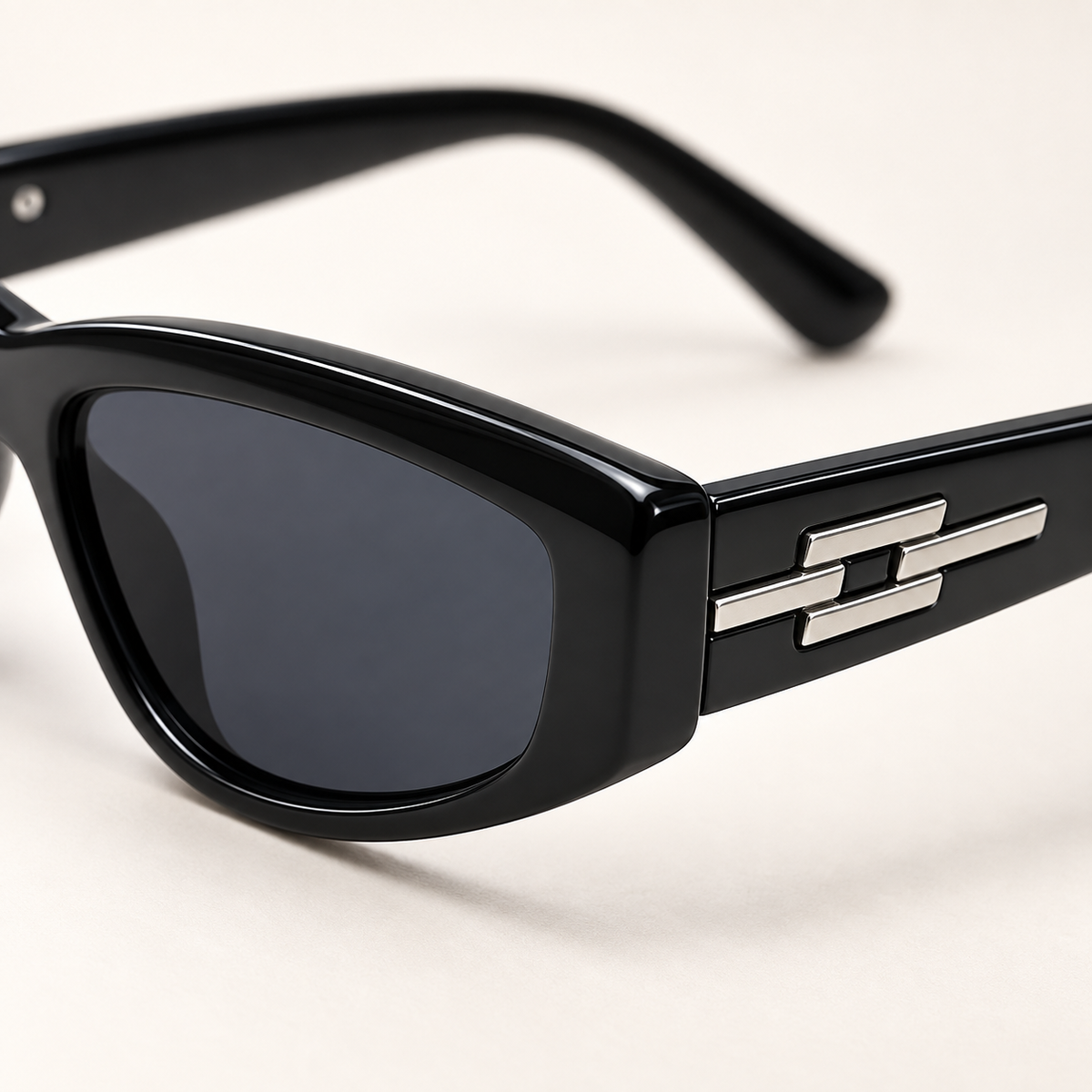 Vionelle Cat-Eye Sunglasses